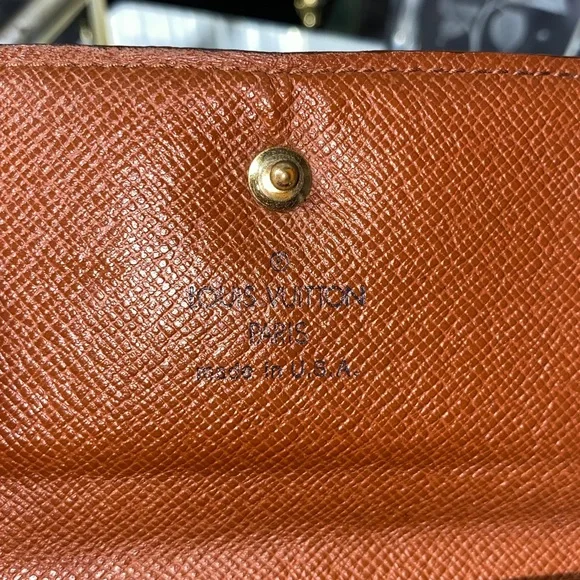 Authentic Louis Vuitton Monogram Elise Wallet - Picture 7 of 16